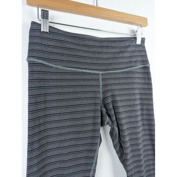 Lululemon‎ Wunder Under Crop II Size 6 Textured Stripe Slate Deep Coal - Picture 2 of 9